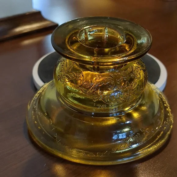 Federal Madrid Amber Glass Taper Holders - Picture 5 of 13